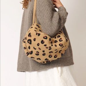 Cheetah Pita Knit Bag